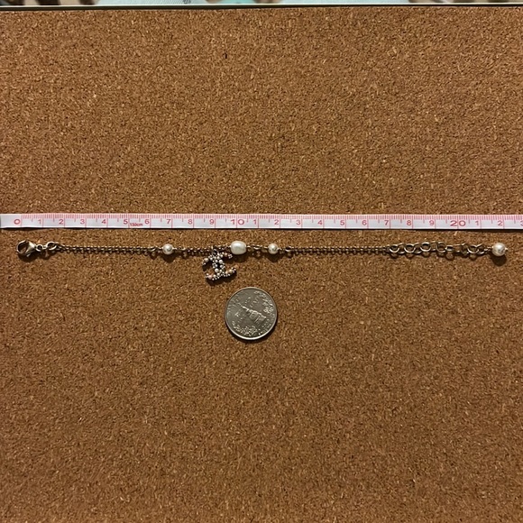 NIB Chanel Pearl CC Bracelet - Picture 8 of 11